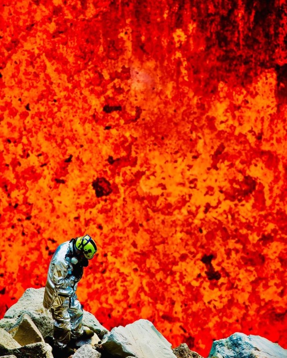 滝沢秀明氏、インスタも開設　火山のマグマ写真など相次いで投稿 フォロワー77万人超
