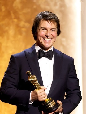 
トム・クルーズ、初のオスカー受賞 アカデミー賞名誉賞「映画を作ることは私そのもの」