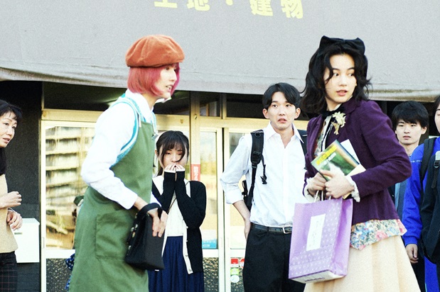 「私にふさわしいホテル」のんが大御所作家に逆襲する新人作家を熱演の文壇下剋上エンタテインメント