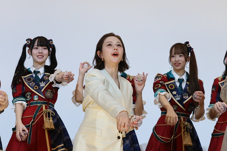 映画「悪鬼のウィルス」完成披露上映会 村重杏奈、松野友喜人監督ら総勢15人登壇