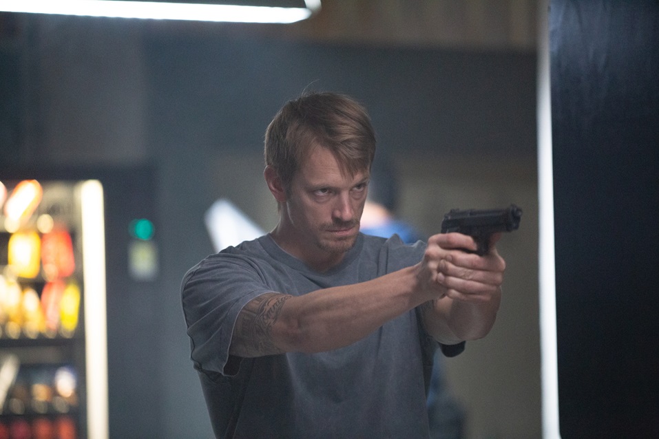 ジョン・ウー監督最新作リベンジ・アクション大作「サイレントナイト」4月11日公開決定　ポスタービジュアルと特報映像解禁