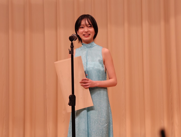 第67回ブルーリボン賞授賞式「侍スリッパ―」2冠　河合優実主演女優賞