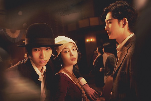 映画「ゆきてかへらぬ」公開記念舞台挨拶　広瀬すず、木戸大聖、岡田将生、キタニタツヤ、根岸吉太郎監督登壇