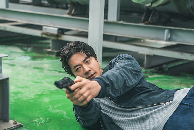 映画「ヒットマン リサージェンス」クォン・サンウのメッセージ付き本予告公開　チェ・ジウと22年ぶり共演