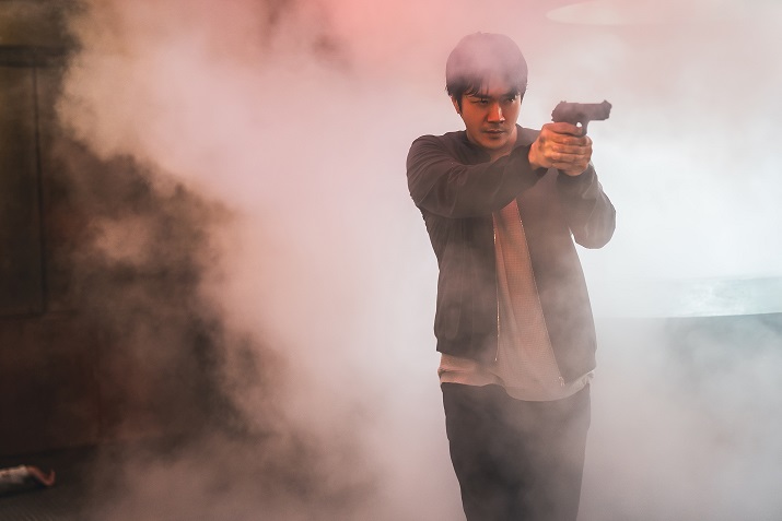 映画「ヒットマン リサージェンス」クォン・サンウのメッセージ付き本予告公開　チェ・ジウと22年ぶり共演