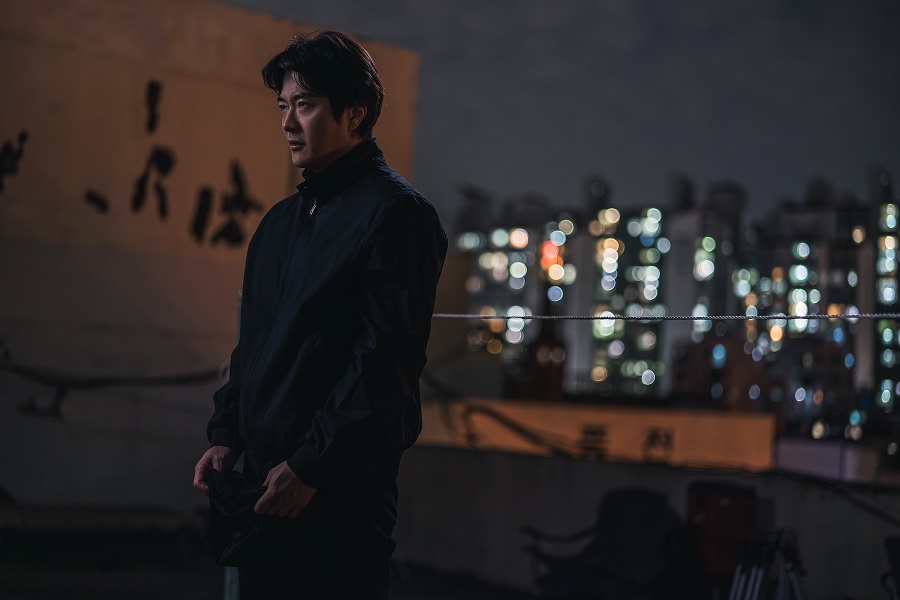 映画「ヒットマン リサージェンス」クォン・サンウのメッセージ付き本予告公開　チェ・ジウと22年ぶり共演