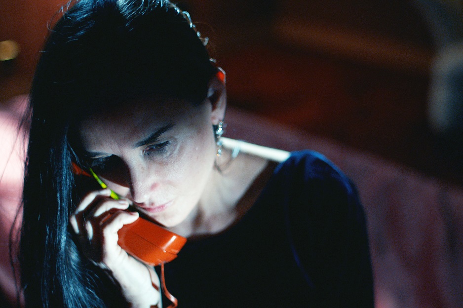 デミ・ムーア主演「サブスタンス」若さと美に執着する元人気スターの奇怪な運命
