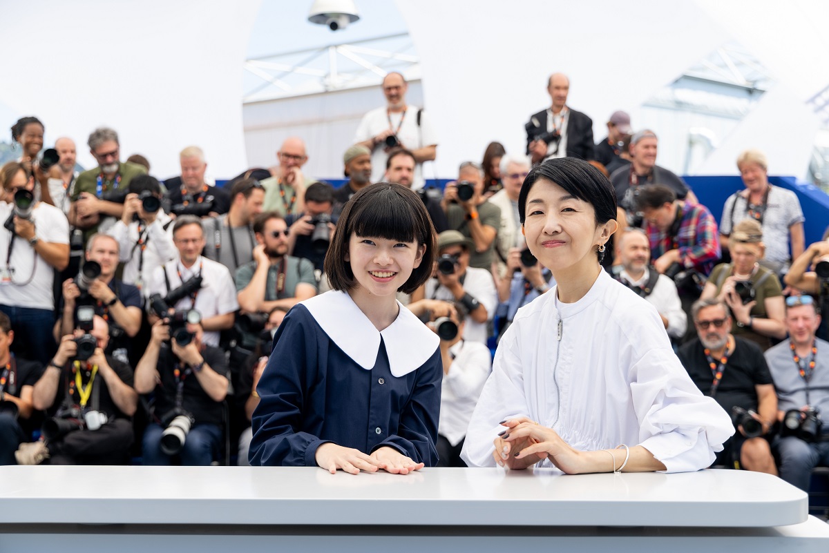 映画「ルノワール」、第78回カンヌ国際映画祭で 早川千絵監督らがフォトコールと公式会見に出席 早川監督、鈴木唯を海外メディア絶賛