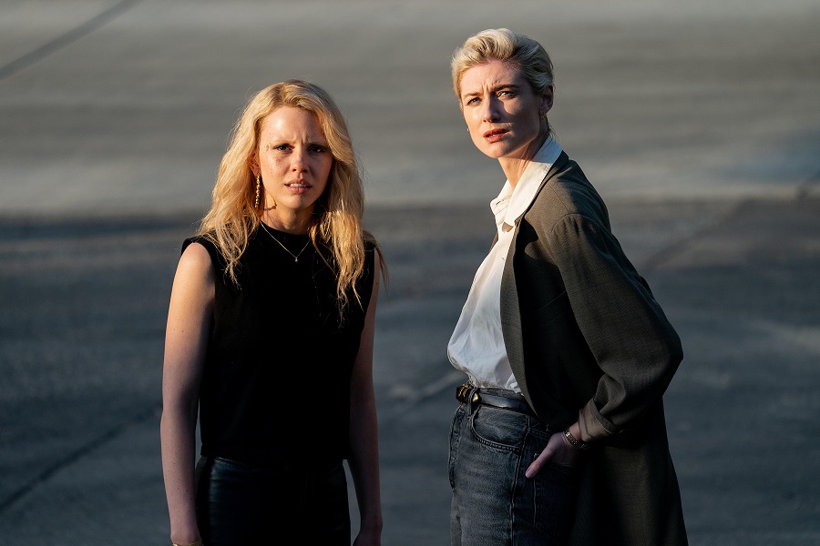 「MaXXXine マキシーン」ミア・ゴスが熱演の80年代ハリウッドの暗黒面を描く異色スリラー