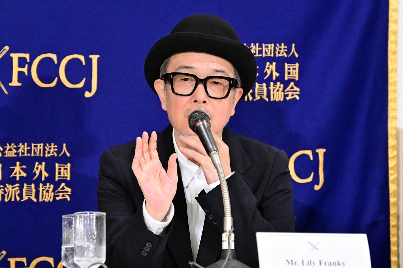 映画「ルノワール」監督・キャストが外国特派員協会で記者会見 主演の鈴木唯が英語で挨拶し馬の鳴きマネも披露