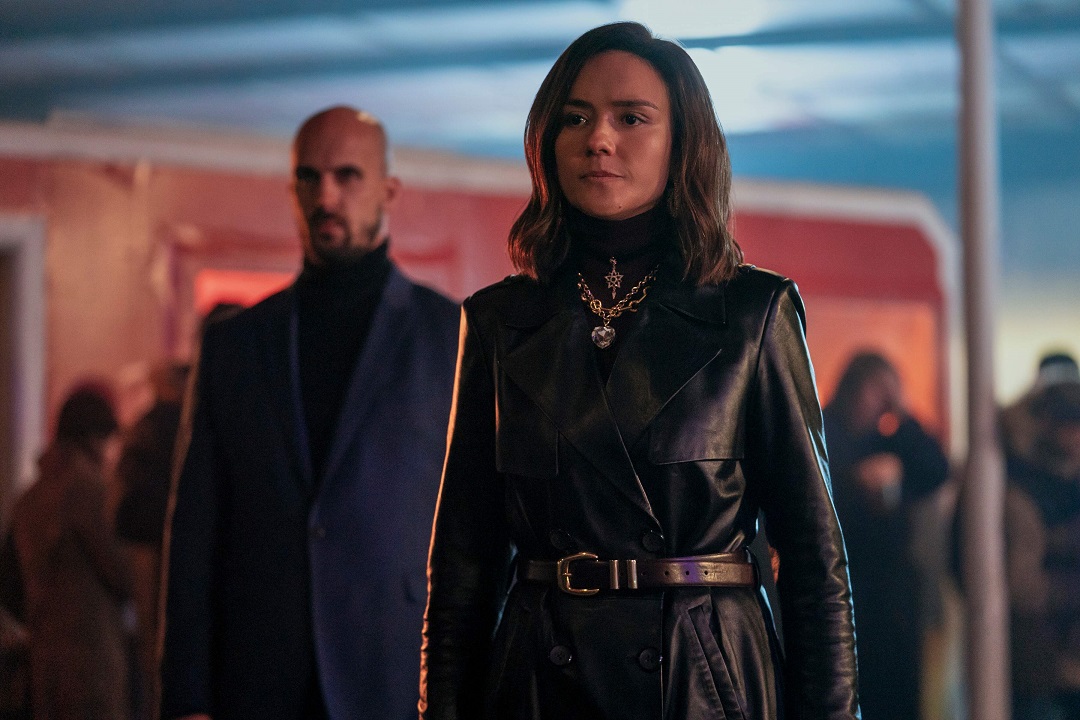 アナ・デ・アルマスのアクション満載の本予告解禁断