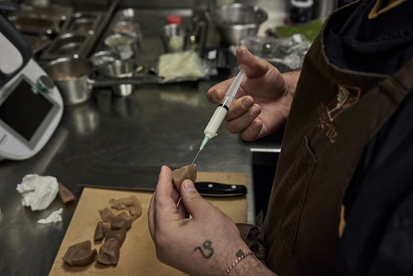 ドキュメンタリ－映画「ムガリッツ」　”異端の名店”の異次元の独創的料理の舞台裏