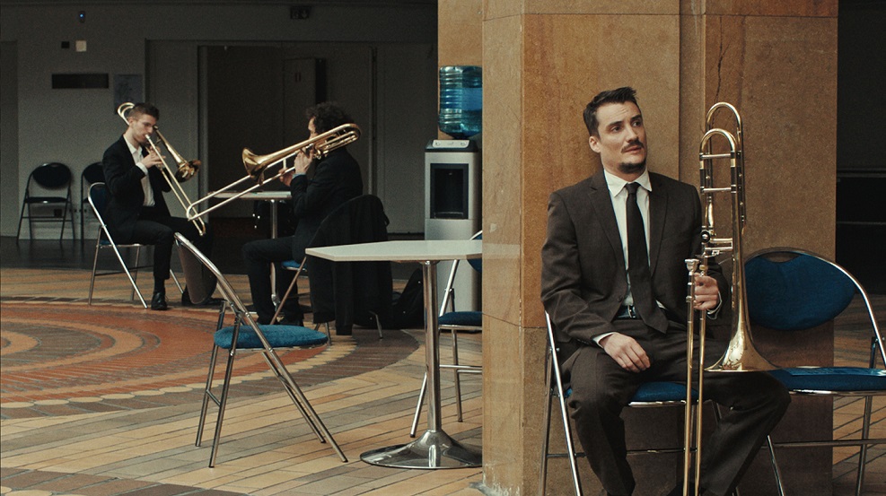 「ファンファーレ！ふたつの音」　幼い時に別れた兄弟の数奇な再会と奇跡の演奏