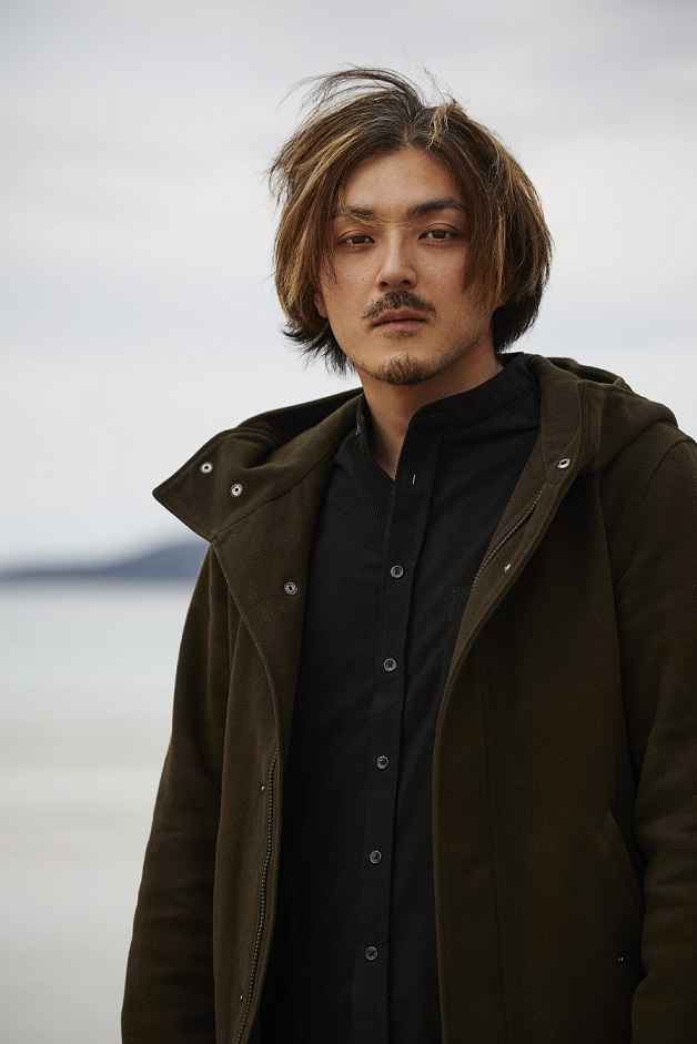 染谷将太主演「廃用身」ティーザービジュアル、主演・監督・原作者コメント
