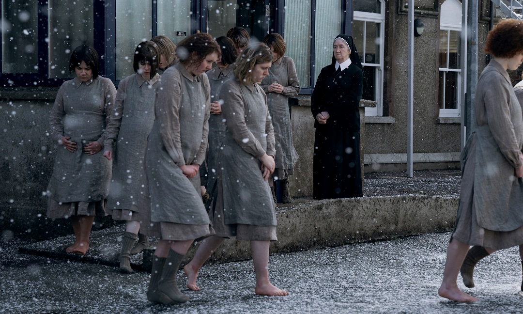 キリアン・マーフィー主演「決断するとき」日本版メインビジュアル、場面写真解禁
