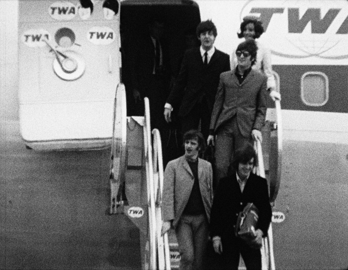 ビートルズ来日60周年記念公開「ビートルズがいた夏」日本版ビジュアル＆場面写真公開
　