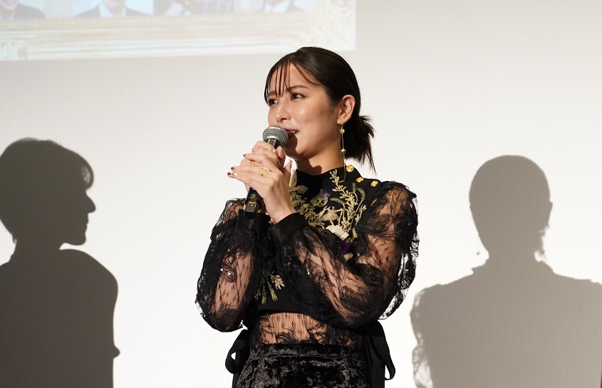 映画「黄金泥棒」公開記念舞台挨拶　田中麗奈、森崎ウィンらキャスト、萱野孝幸監督登壇
　