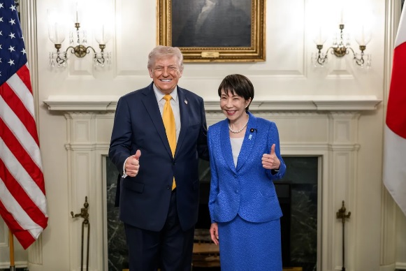 トランプ大統領、高市首相の前で”真珠湾攻撃ジョーク”を飛ばし「恥さらし」の批判も 米メディア報道